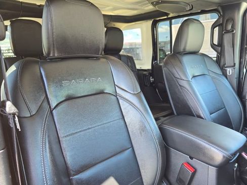 Used 2023 Jeep Wrangler Unlimited Sahara w/ Cold Weather Group AWD/4WD image 39