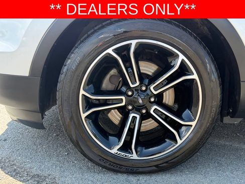 Used 2015 Ford Explorer Sport w/ Equipment Group 401A AWD/4WD image 11