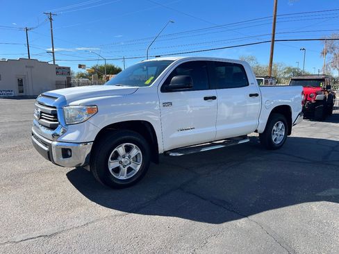 Used 2015 Toyota Tundra SR5 image 10