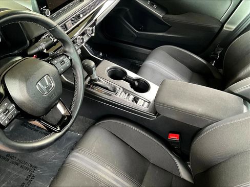 Used 2024 Honda Civic Sport image 17