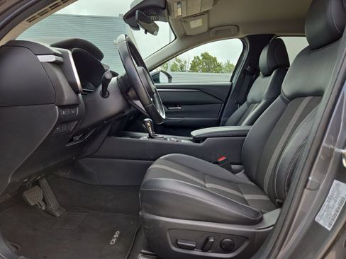 Used 2025 MAZDA CX-50 AWD 2.5 S w/ Preferred Package image 16