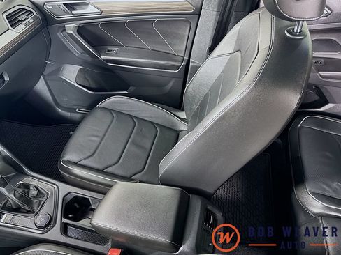 Used 2022 Volkswagen Tiguan SEL R-Line AWD/4WD image 30