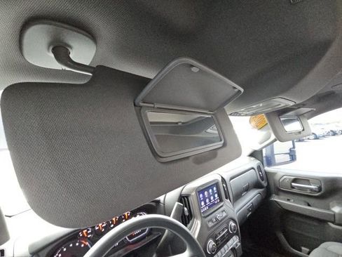 Used 2024 Chevrolet Silverado 2500 Custom w/ Custom Value Package image 43