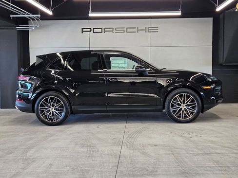 Certified 2026 Porsche Cayenne AWD/4WD image 27
