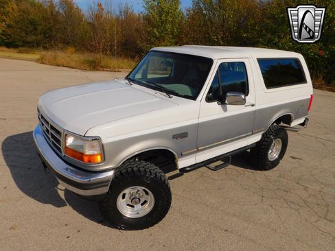 Used 1995 Ford Bronco image 4