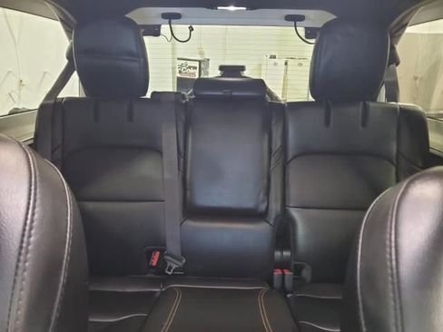 Used 2024 Jeep Wrangler Unlimited Sahara image 16