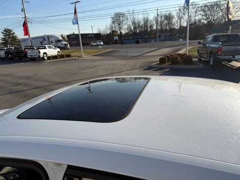 Used 2017 Audi A4 2.0T Premium image 8