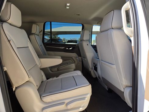 Certified 2024 GMC Yukon XL Denali w/ Max Trailering Package image 27