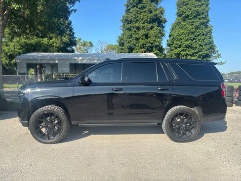 Used 2023 Chevrolet Tahoe Premier w/ Advanced Technology Package AWD/4WD image 8