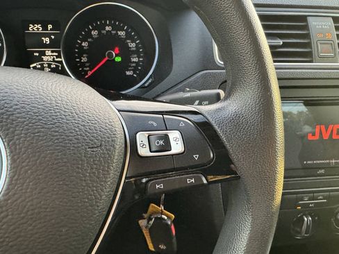 Used 2017 Volkswagen Jetta S FWD image 18