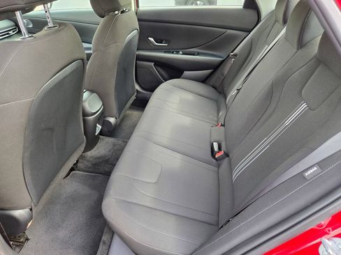Used 2024 Hyundai Elantra SEL FWD image 22