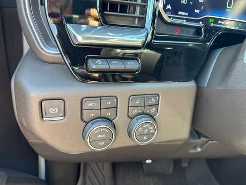 Used 2025 Chevrolet Silverado 3500 LTZ w/ LTZ Plus Package AWD/4WD image 24
