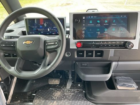 New 2025 Chevrolet Brightdrop 600 AWD/4WD image 11