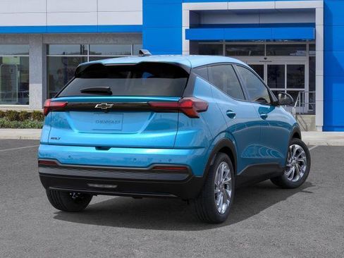 New 2027 Chevrolet Bolt LT image 4