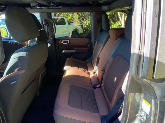 Used 2022 Ford Bronco Outer Banks AWD/4WD image 9