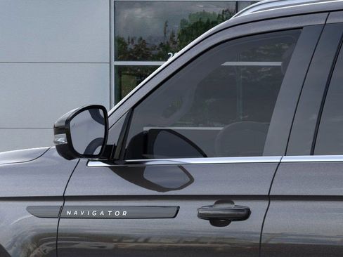 New 2025 Lincoln Navigator Black Label image 20