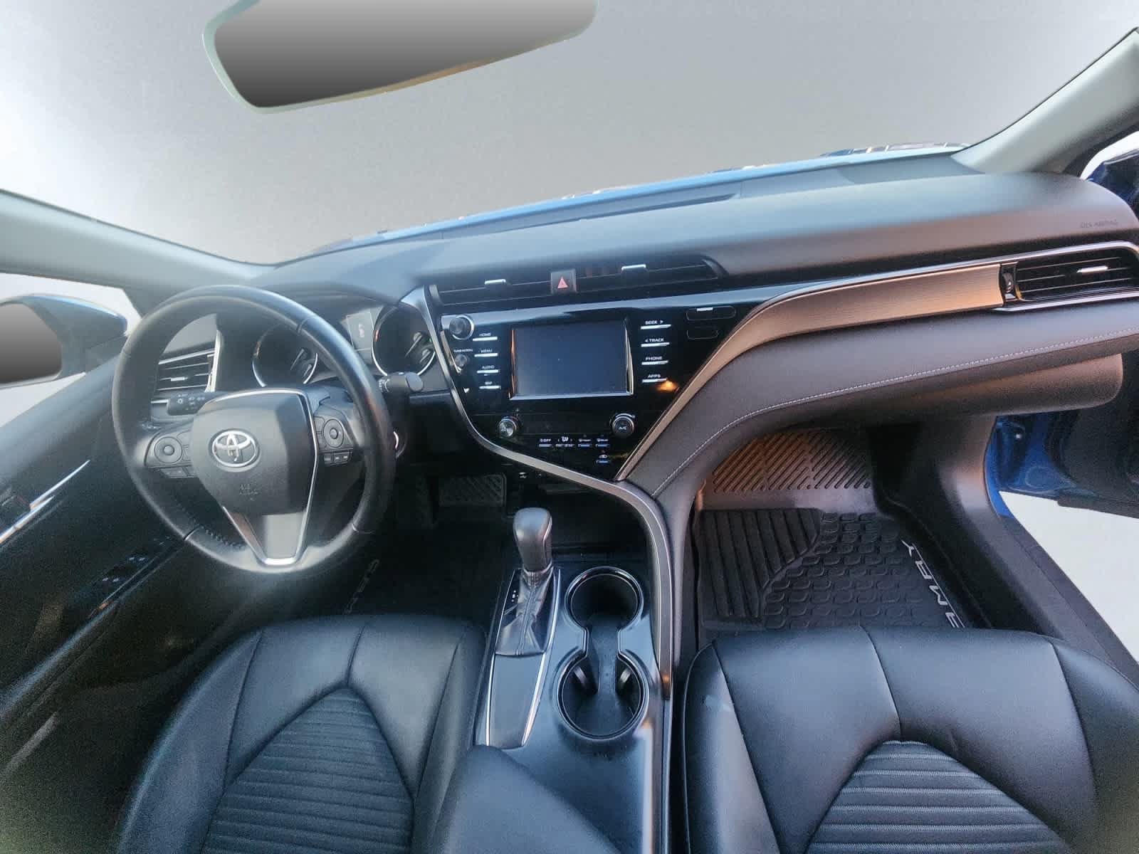 Used 2019 Toyota Camry SE FWD image 17