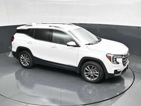 Used 2023 GMC Terrain SLT AWD/4WD image 37