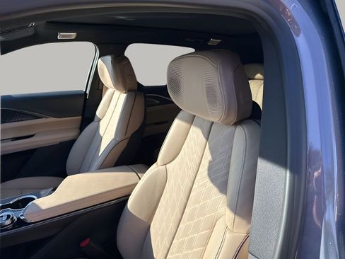 New 2026 Cadillac Lyriq Signature Luxury image 27