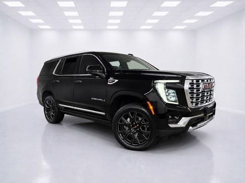 Used 2025 GMC Yukon Denali w/ Denali Reserve Package AWD/4WD image 5