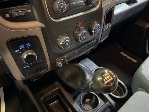 Used 2018 RAM 2500 Tradesman w/ Chrome Appearance Group AWD/4WD image 16