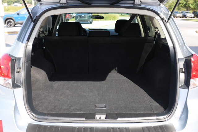 Used 2014 Subaru Outback 2.5i Premium AWD/4WD image 8