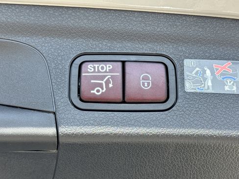 New 2025 Mercedes-Benz GLE 580 4MATIC image 16