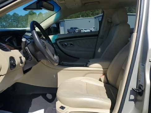 Used 2018 Ford Taurus Limited FWD image 15