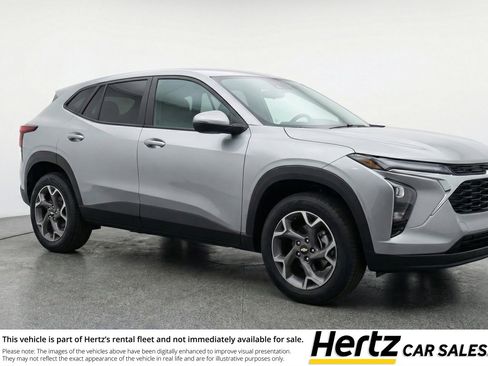 Used 2025 Chevrolet Trax LT w/ LT Convenience Package FWD image 1