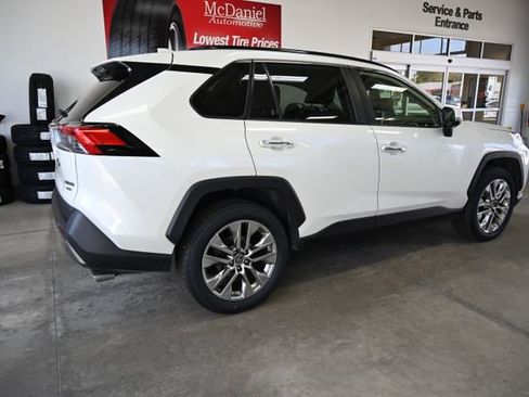 Used 2019 Toyota RAV4 Limited w/ Advanced Technology Package AWD/4WD image 5