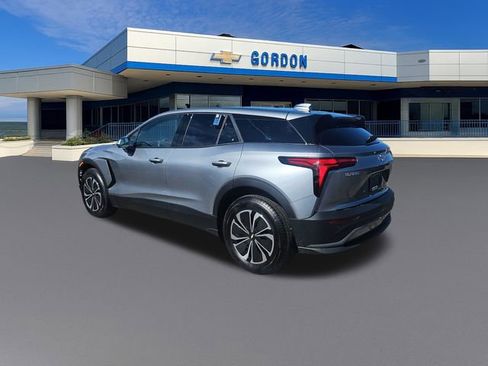 Used 2026 Chevrolet Blazer EV LT FWD image 3