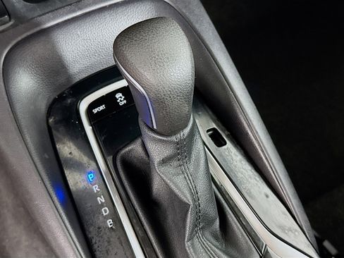 Used 2022 Toyota Corolla XLE image 19