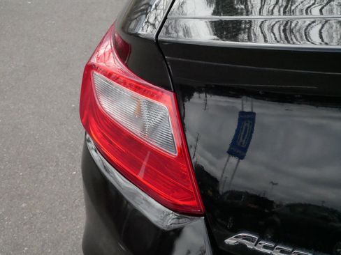 Used 2015 Honda Accord EX-L image 16