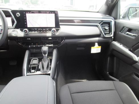 New 2026 GMC Canyon Elevation w/ Convenience Package RWD image 14