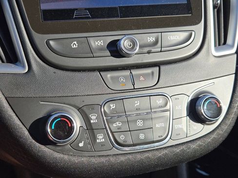 Used 2024 Chevrolet Malibu LT image 29