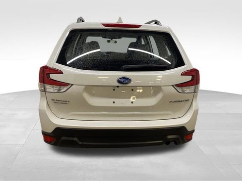 Used 2022 Subaru Forester Base image 5
