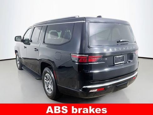 Used 2023 Jeep Wagoneer L 4WD image 10