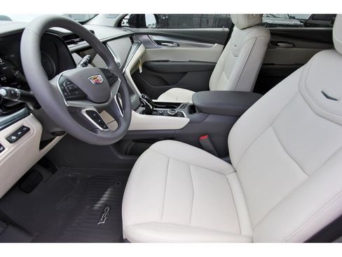 New 2026 Cadillac XT5 Premium Luxury w/ Driver Assist Package FWD image 6