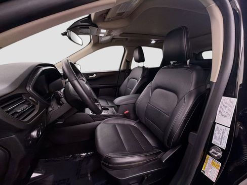 Used 2020 Ford Escape Titanium w/ Titanium Premium Package 2.0 image 22