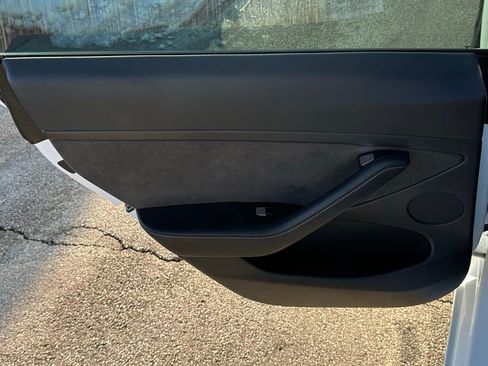 Used 2022 Tesla Model 3 Performance image 19