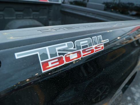 Used 2024 Chevrolet Silverado 1500 LT Trail Boss w/ Convenience Package II image 13