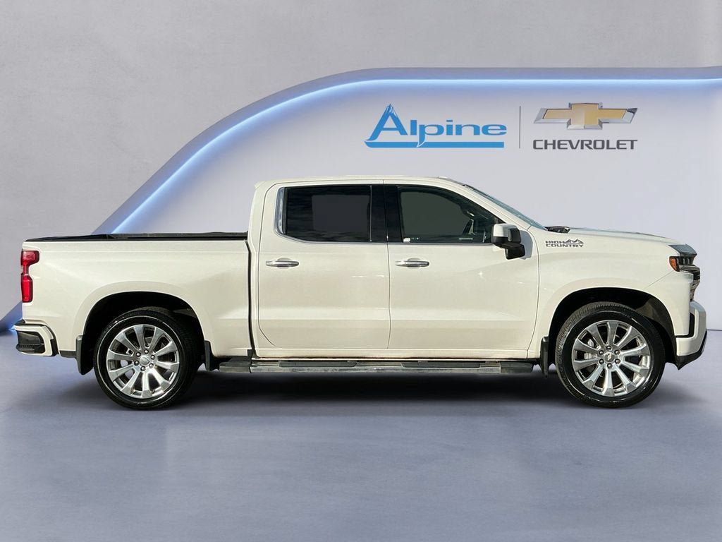 Used 2022 Chevrolet Silverado 1500 High Country w/ Technology Package AWD/4WD image 6