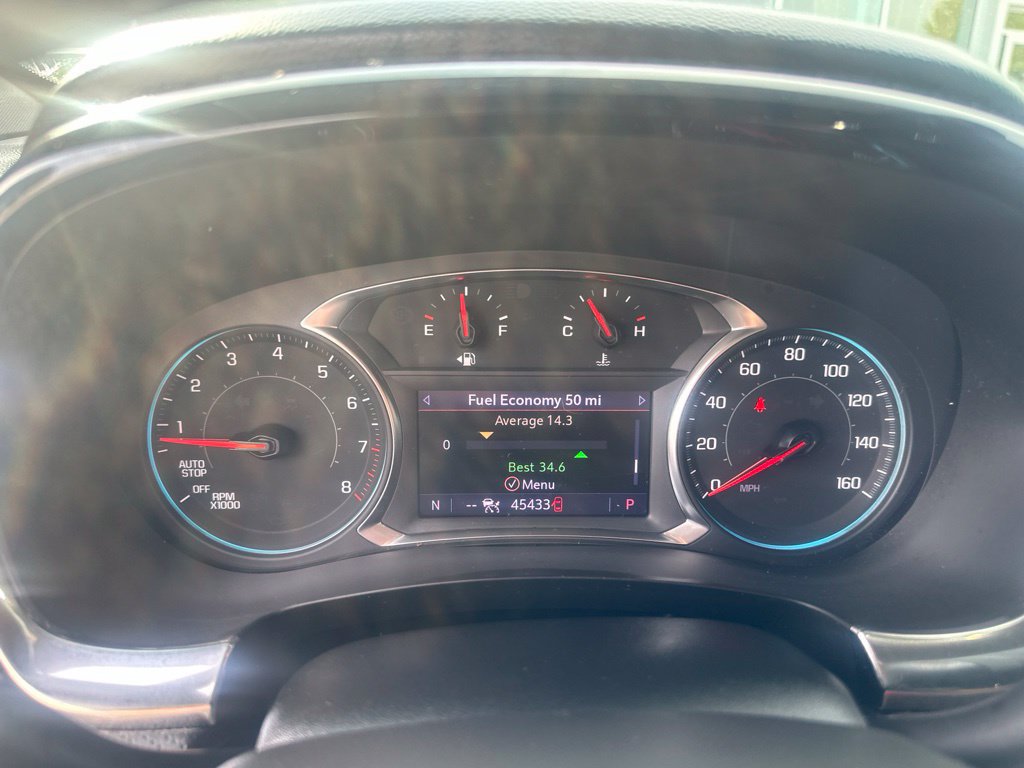 Used 2022 Chevrolet Traverse RS FWD image 16