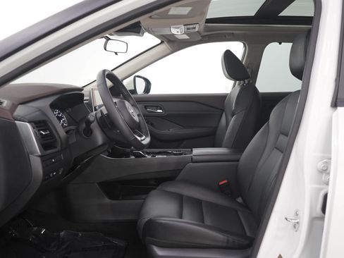 Used 2023 Nissan Rogue SV w/ SV Premium B Package AWD/4WD image 22