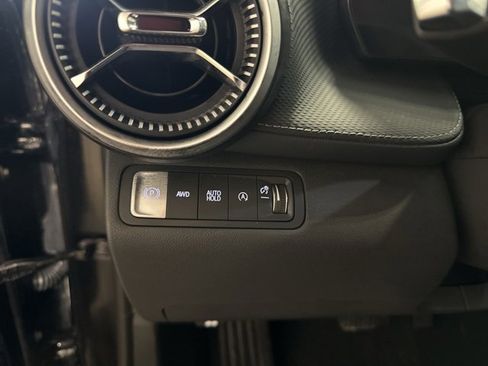 Used 2026 Chevrolet Equinox LT w/ Convenience Package II image 19