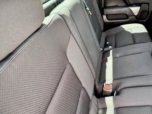 Used 2018 Chevrolet Silverado 1500 LT AWD/4WD image 17