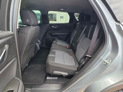 Used 2025 Chevrolet Blazer LT AWD/4WD image 25