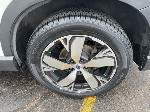 Used 2019 Subaru Forester Touring w/ Popular Package #3 image 9