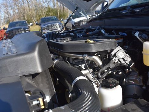New 2026 RAM 3500 Big Horn AWD/4WD image 33