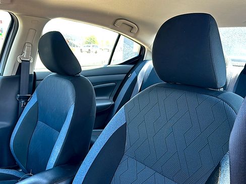 Used 2025 Nissan Versa SV w/ Trunk Package FWD image 7